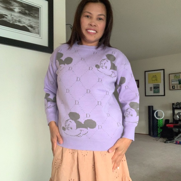 S O L D Disney sweatshirt inspired - Picture 10 of 16